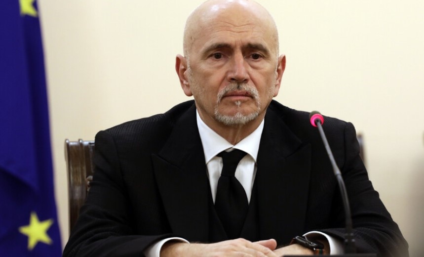 Министърът на транспорта и съобщенията Николай Събев категорично възрази срещу